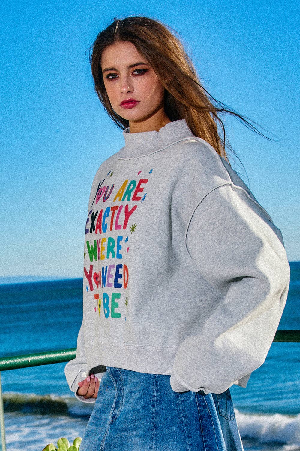 Reversible Graphic Mock-Neck Crop Sweatshirt | White