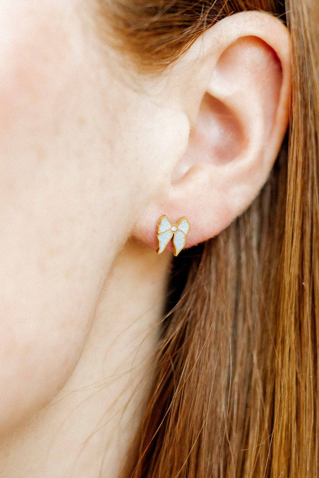 Finley Bow Screwback Stud Earrings