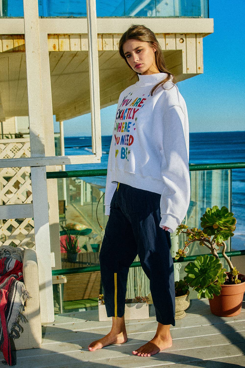 Reversible Graphic Mock-Neck Crop Sweatshirt | White