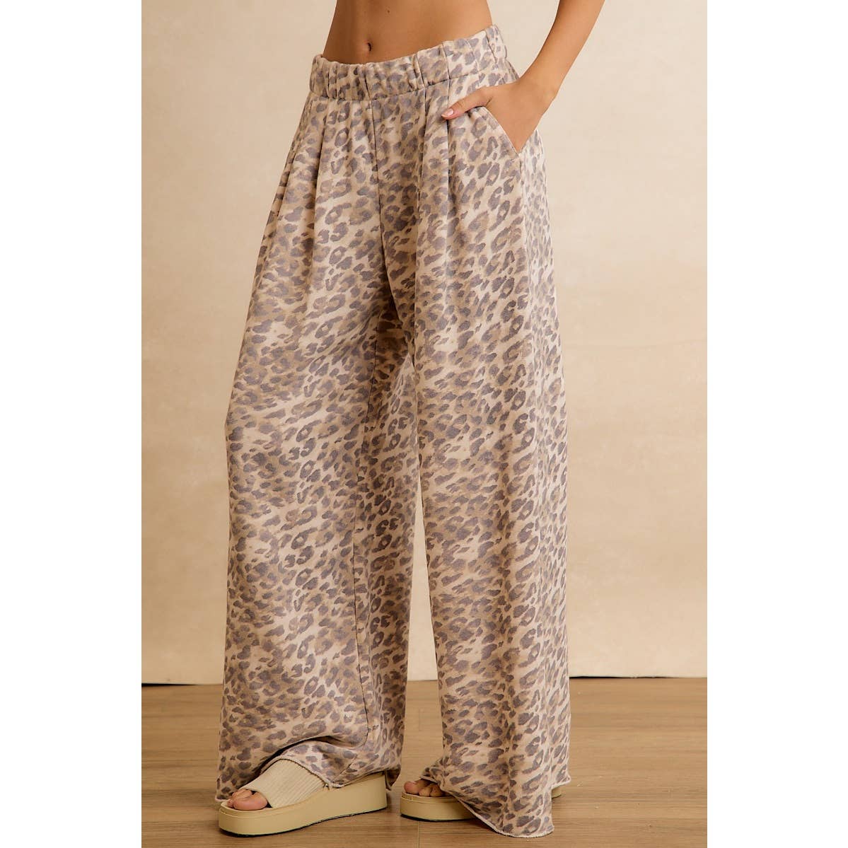 LEOPARD PRINT FULL LENGTH WIDE LEG LOUNGE PANT