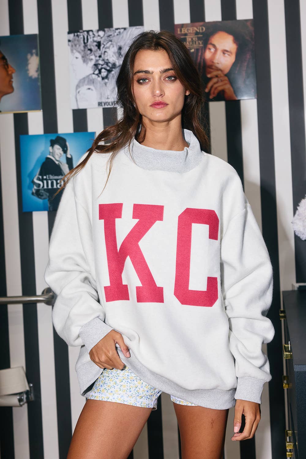 'KANSAS CITY & KC' Reversible Mockneck Sweatshirt | HEATHER GRAY/CRIMSON