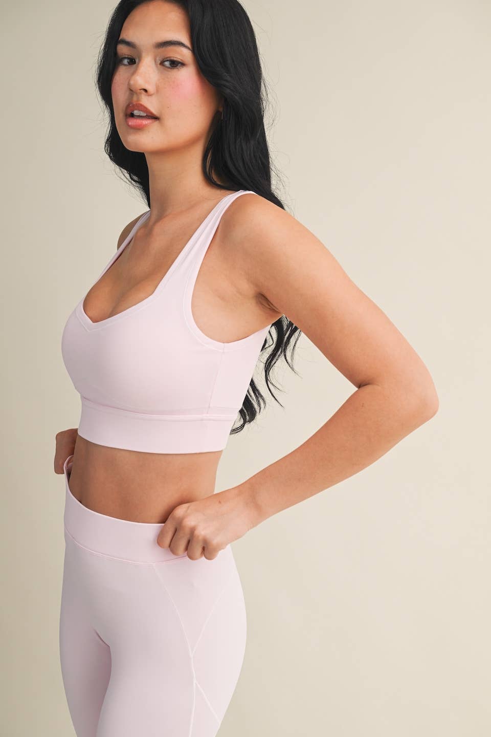 Contrast Trim Sports Bra | Black