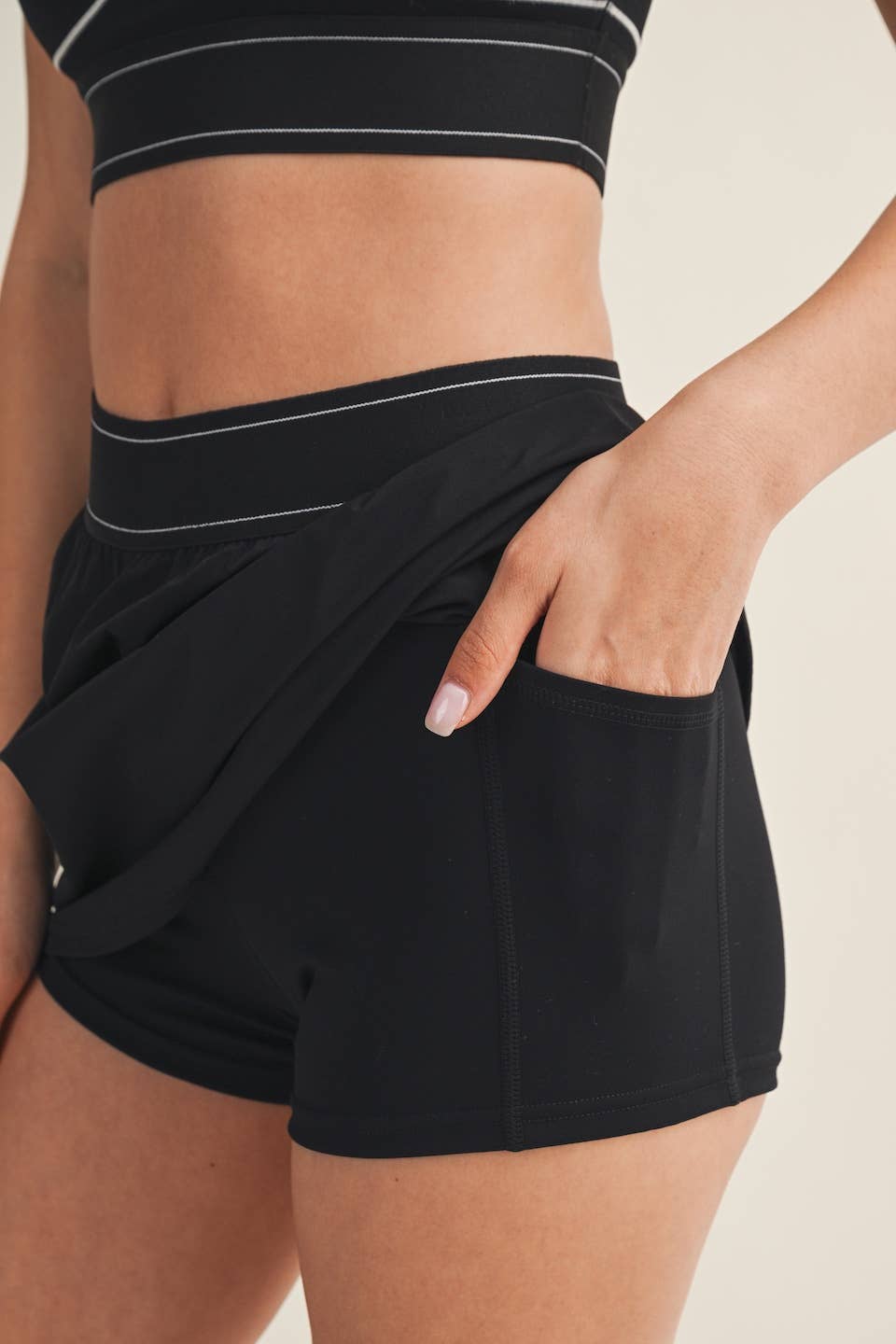 Lightweight Skort with Elastic Waistband | Black