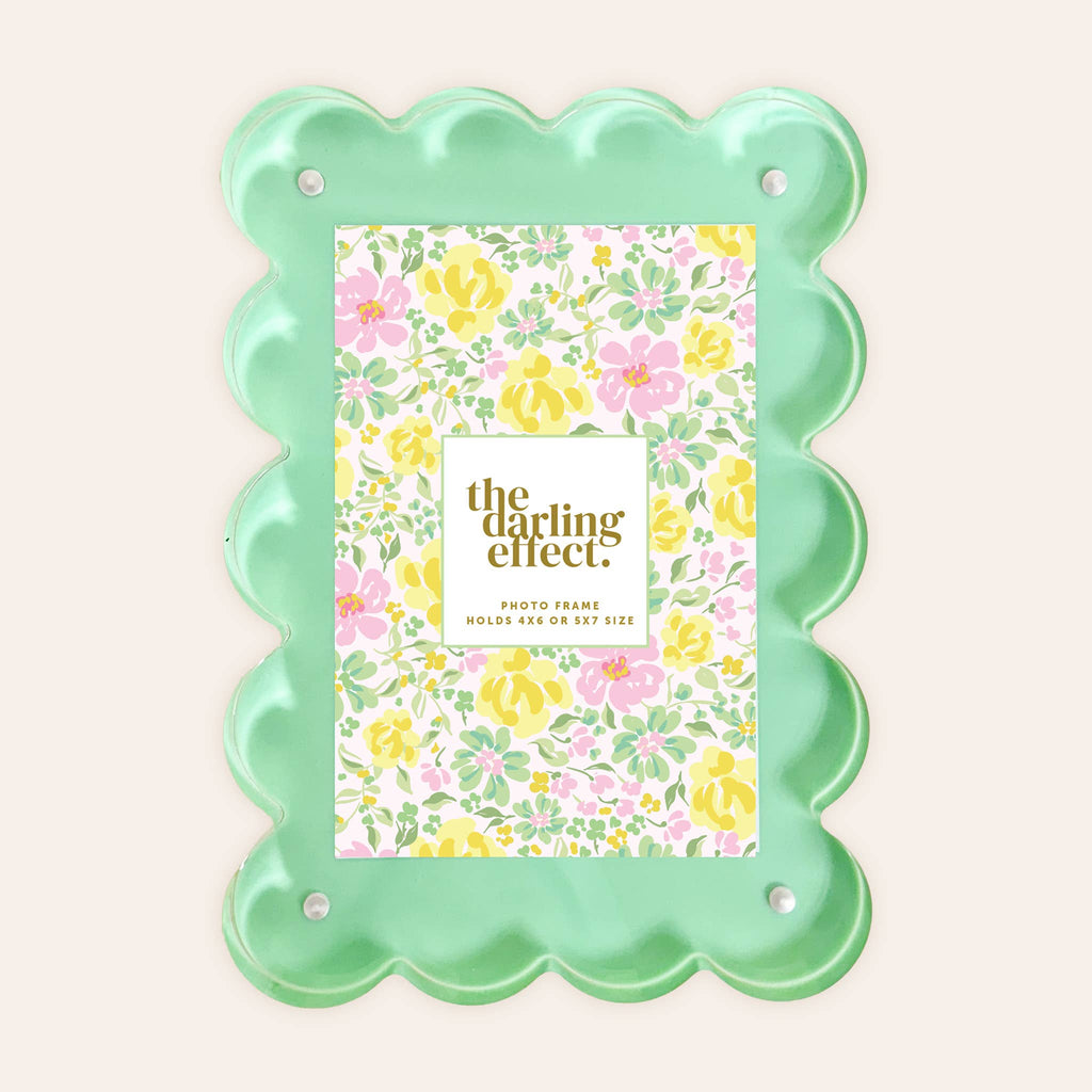Green Rectangle Scalloped Acrylic Frame