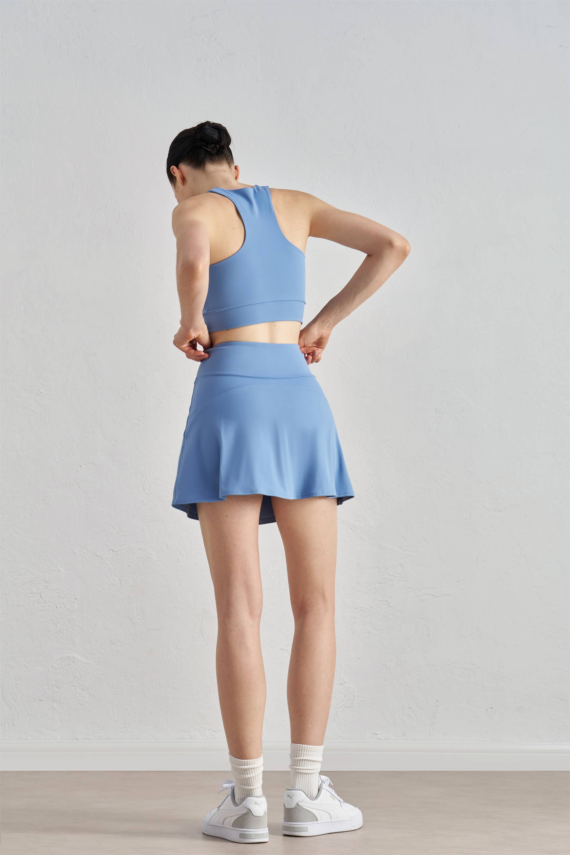 Dara Crossover Waistband Mini Active Skirt : Pale Rose
