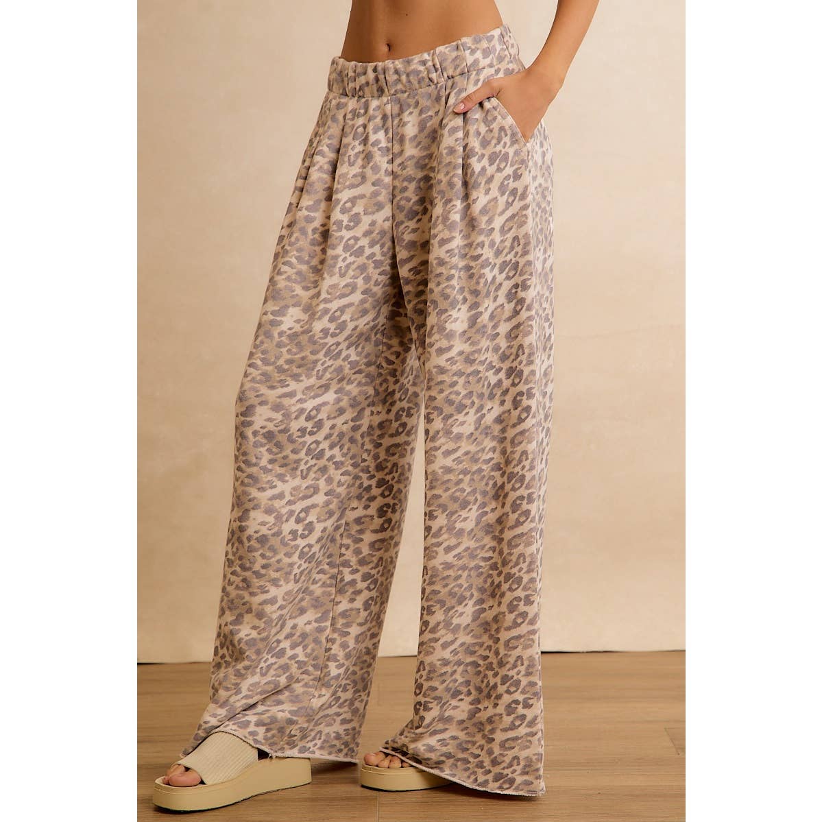 LEOPARD PRINT FULL LENGTH WIDE LEG LOUNGE PANT