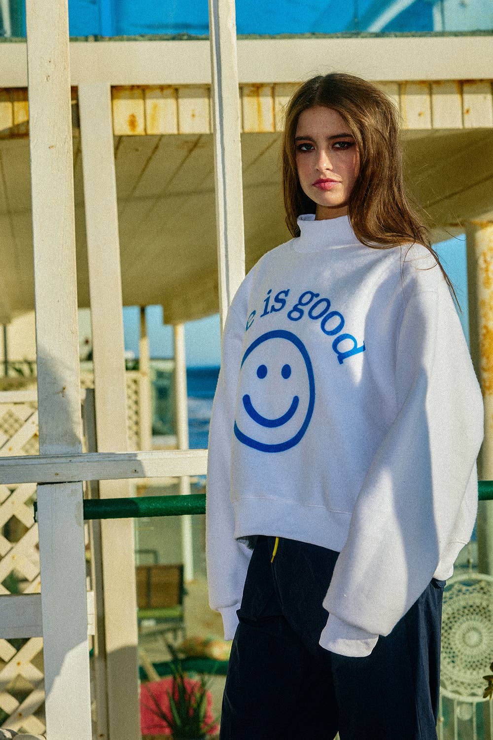 Reversible Graphic Mock-Neck Crop Sweatshirt | White