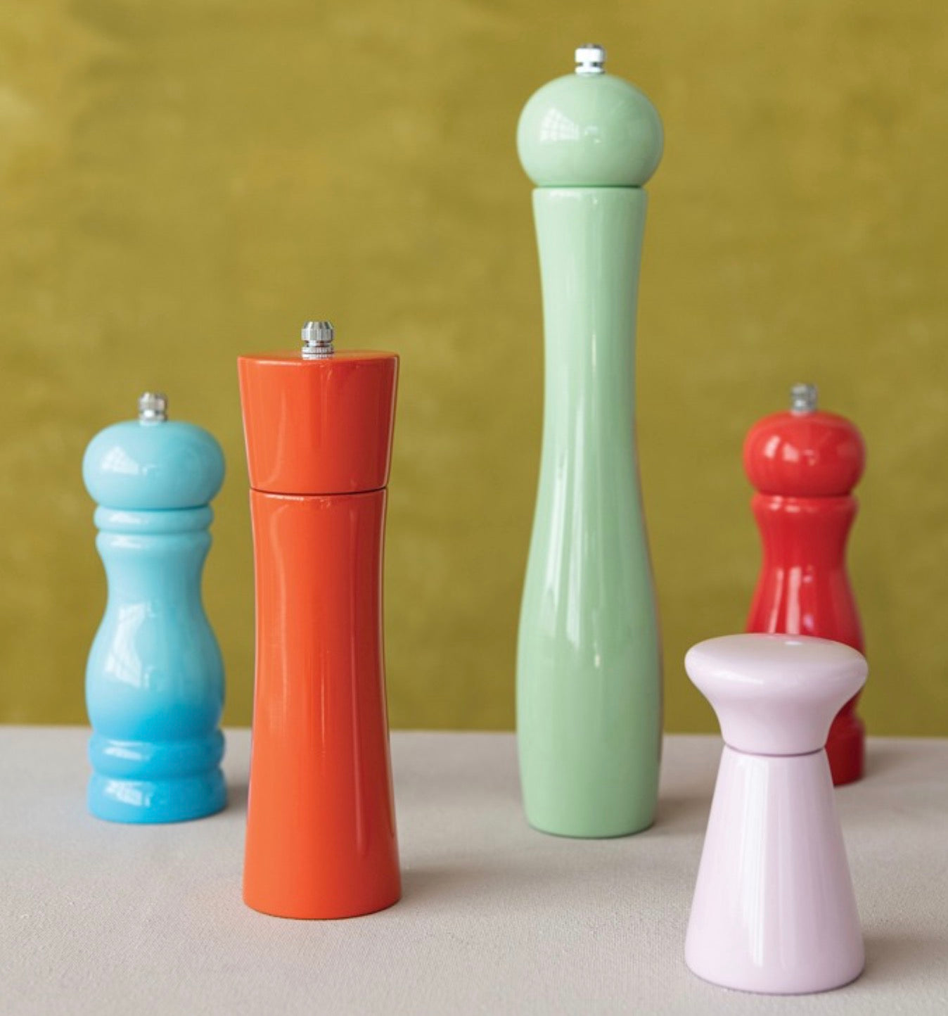 Rubber wood Salt & Pepper Mill Set