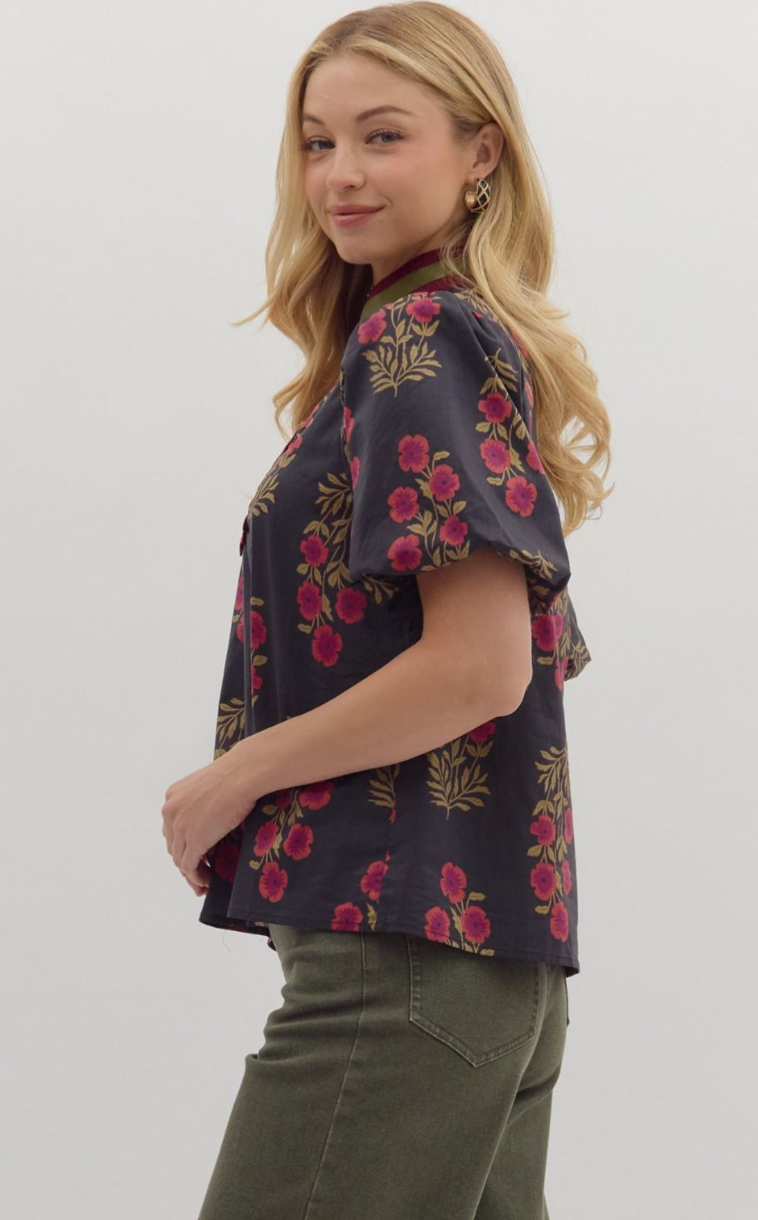 Black Block Print Bubble Sleeve Top : ENTRO