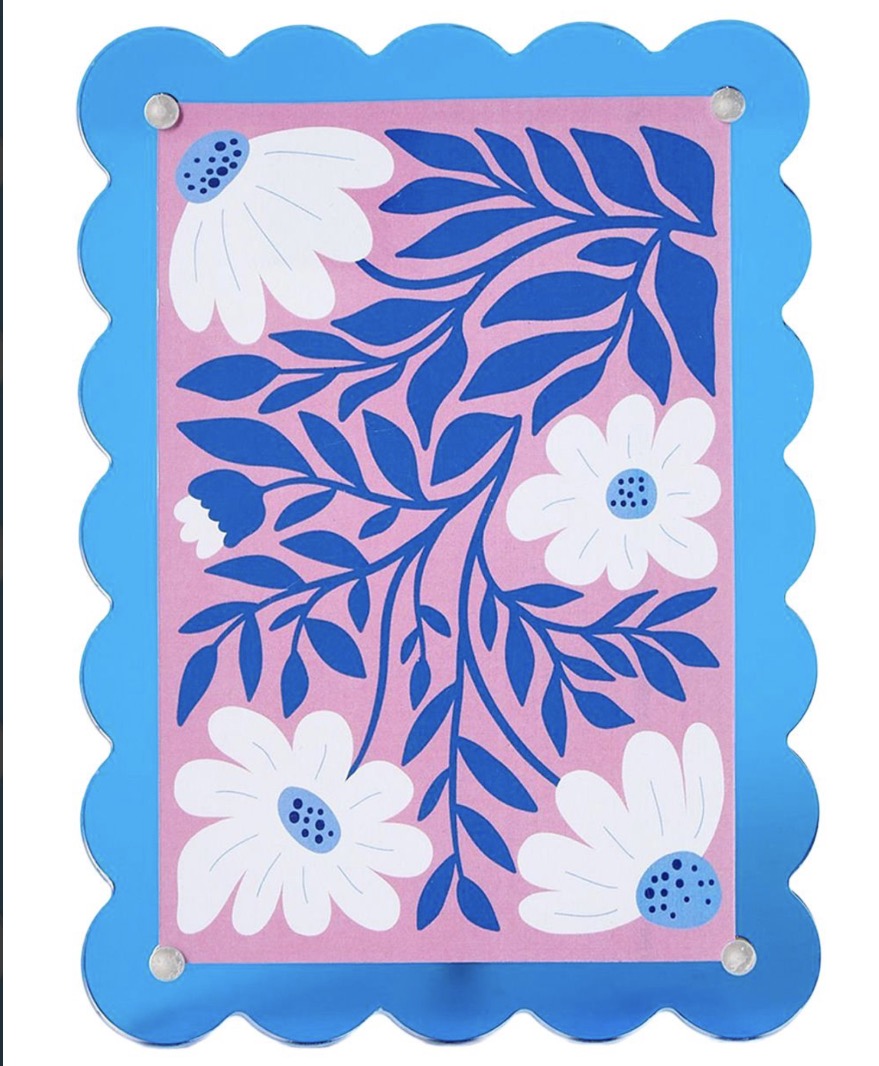 Colorful Magnetic 4x6 Scalloped Frame