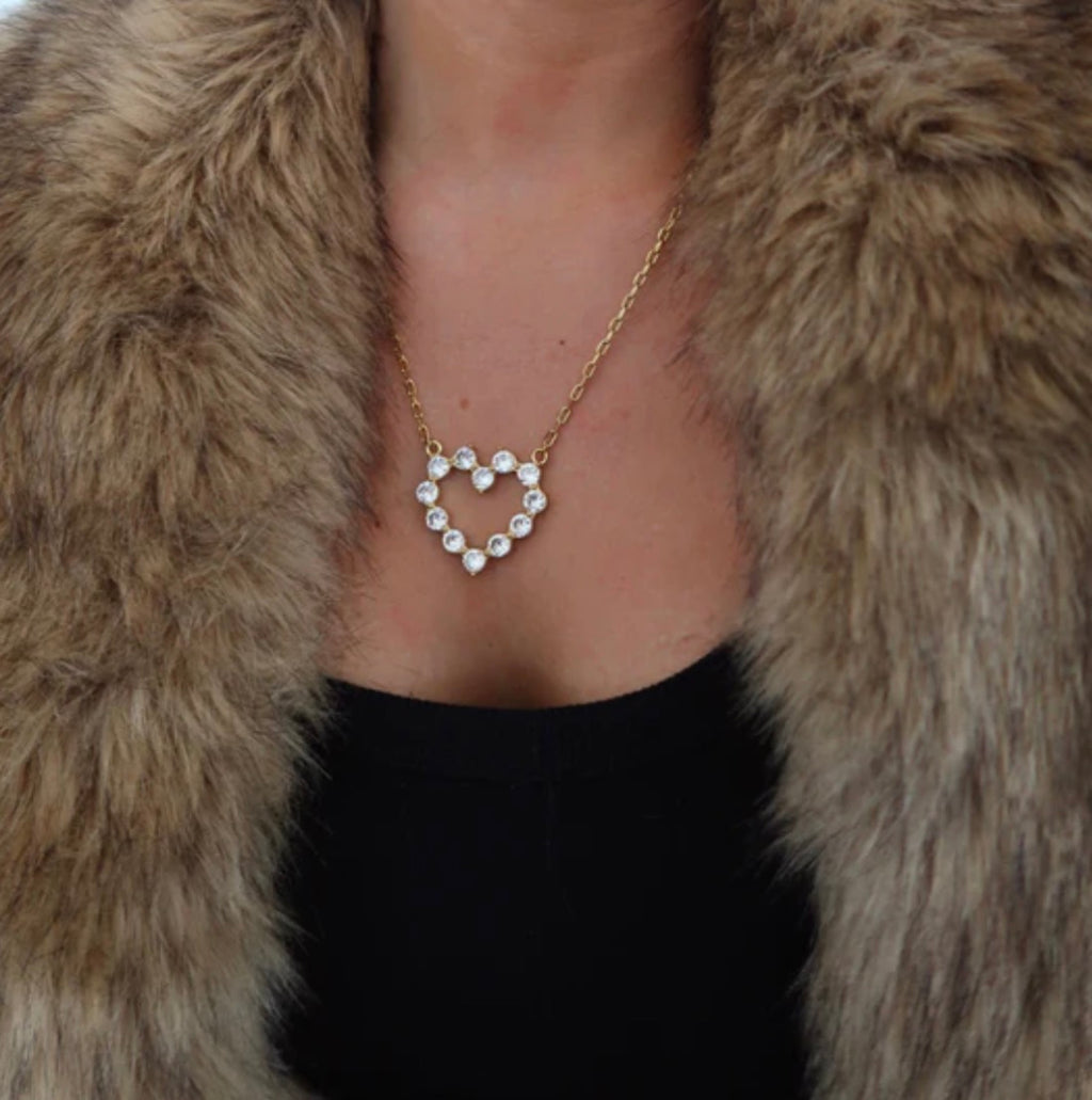 DIAMOND HEART NECKLACE