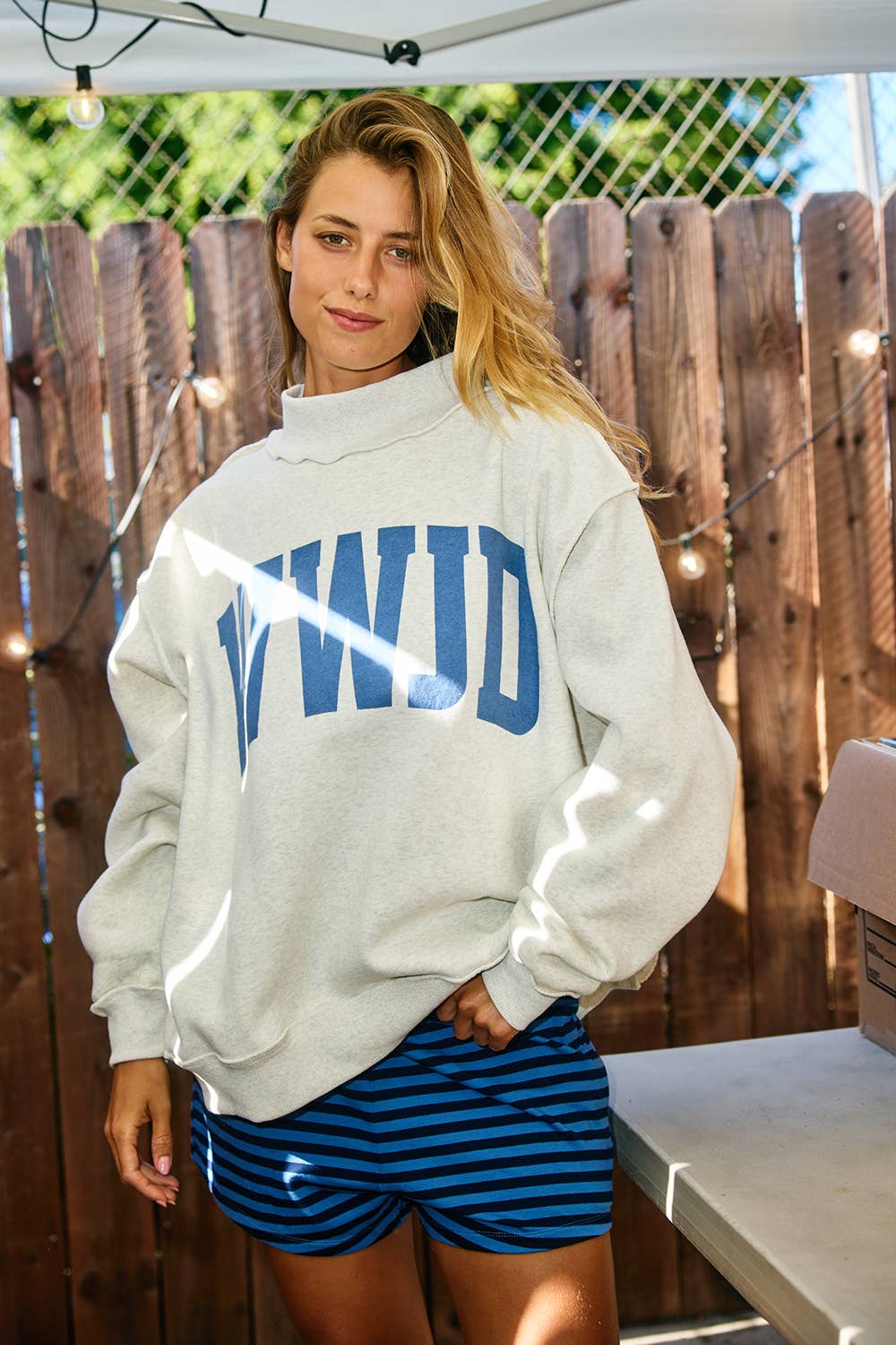 'WWJD & AMEN' Reversible Mock Neck Sweatshirt