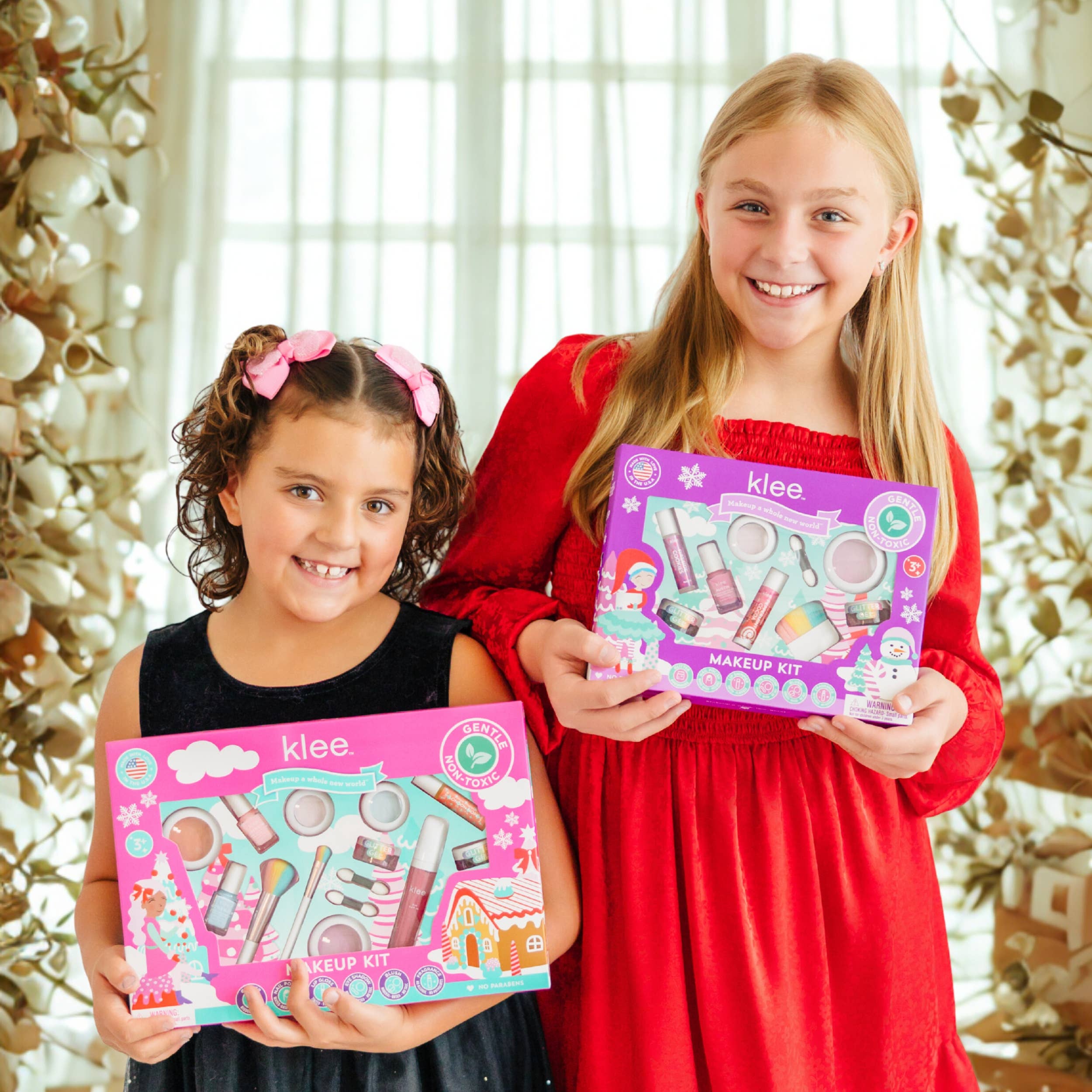 NEW!! Holiday Giggles - Holiday Deluxe Mineral Makeup Kit: Holiday Giggles