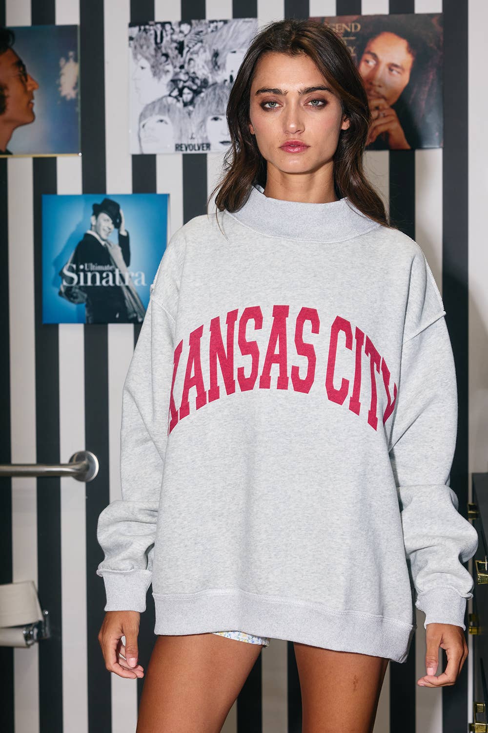 'KANSAS CITY & KC' Reversible Mockneck Sweatshirt | HEATHER GRAY/CRIMSON