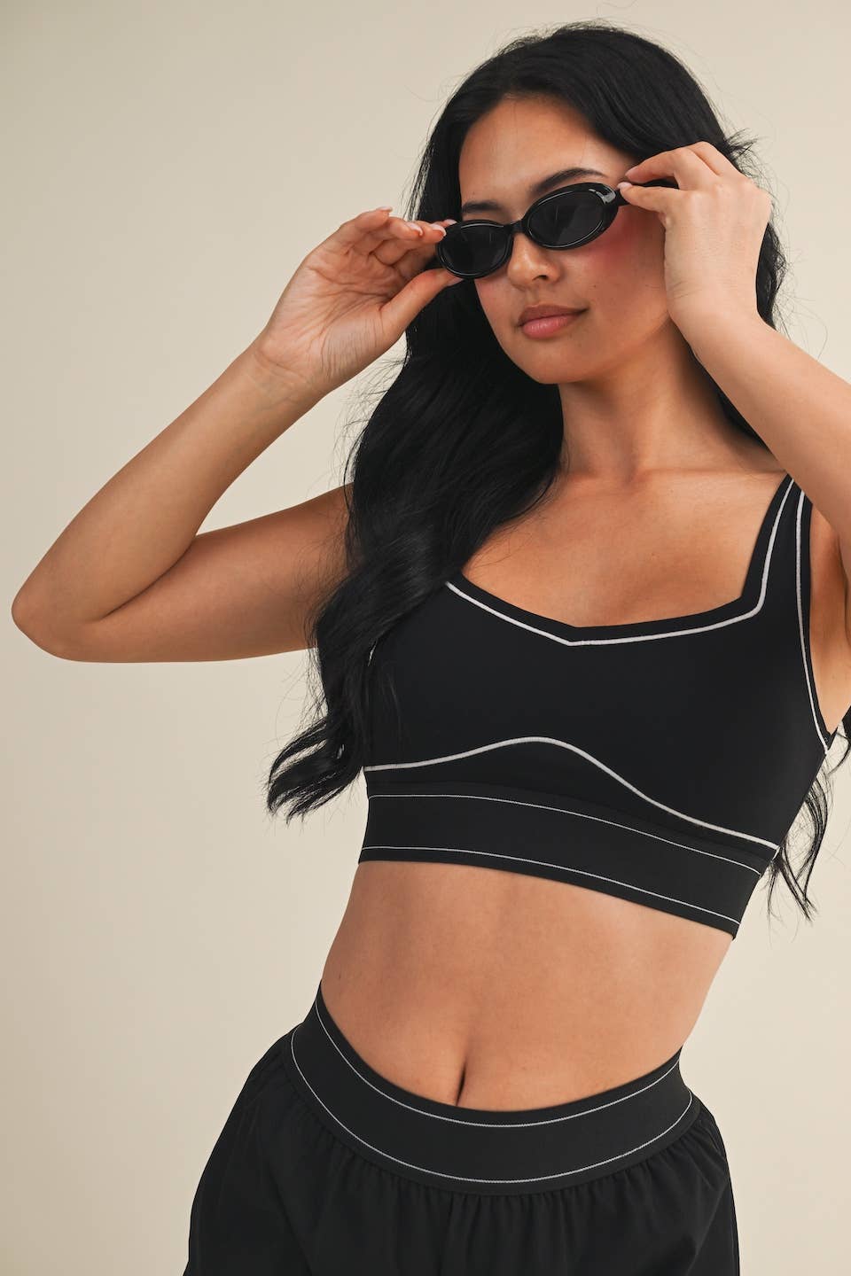 Contrast Trim Sports Bra | Black
