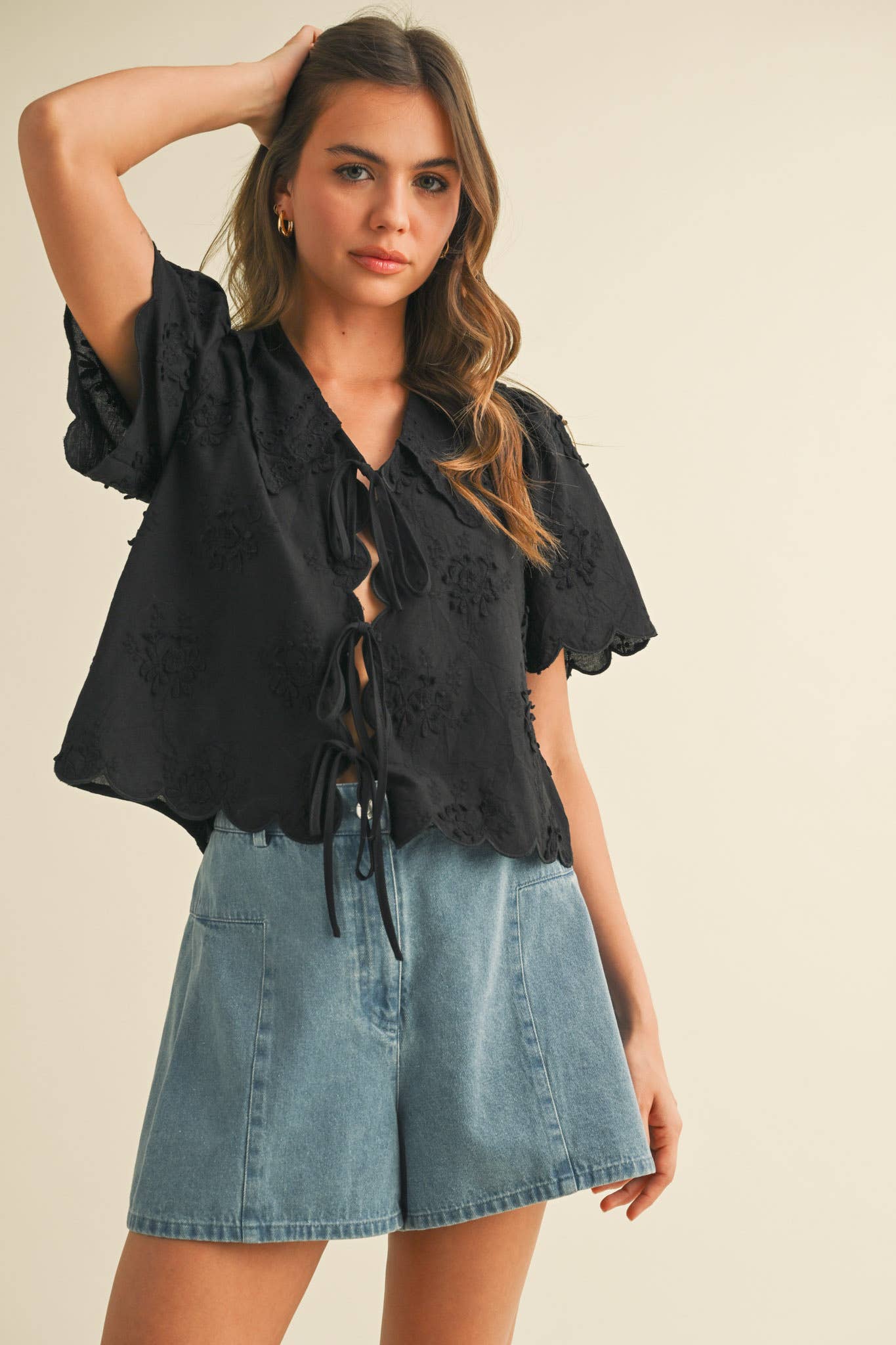TIE FRONT COLLARED LACE TOP