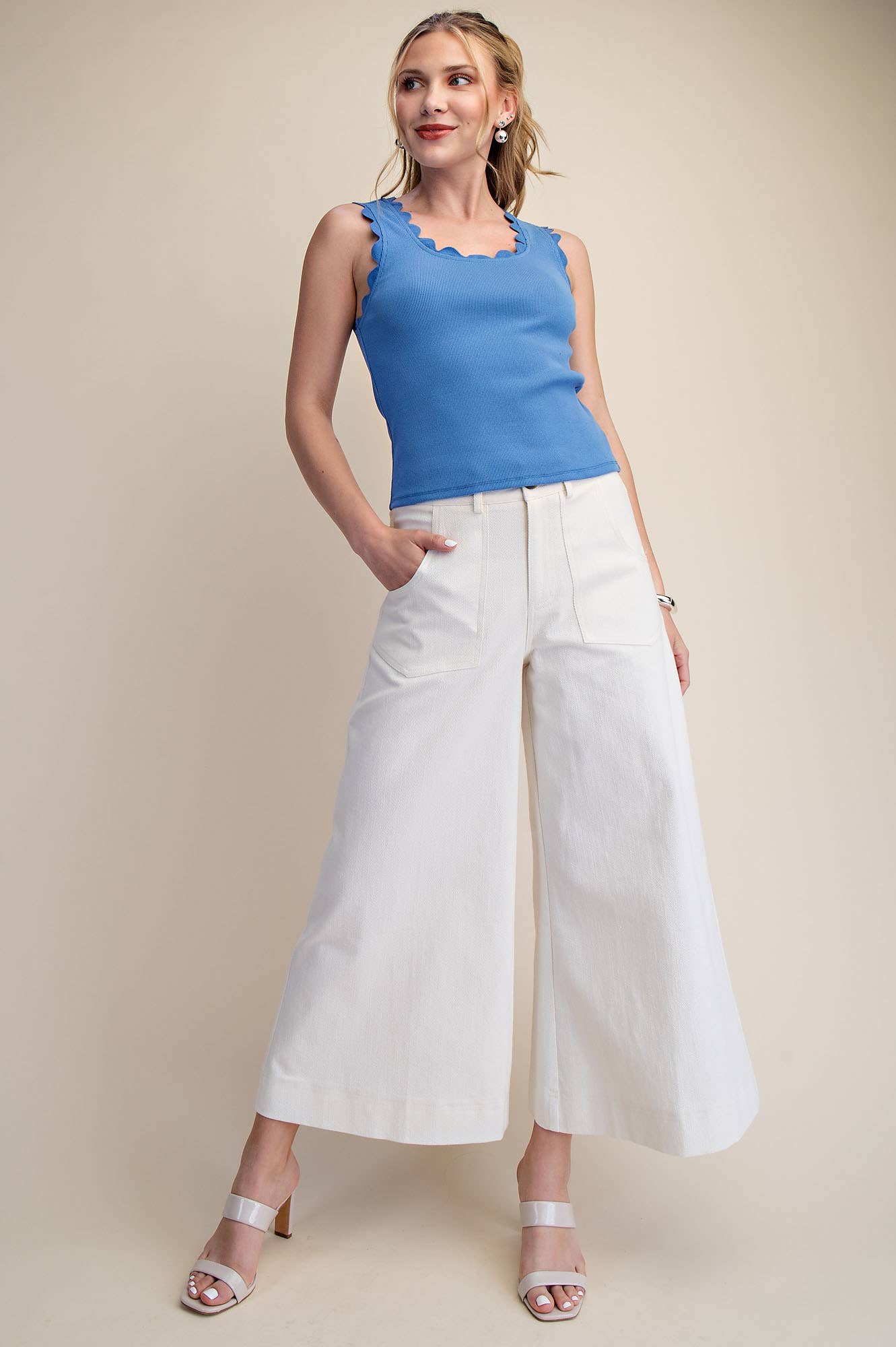 Scallop Wave White Knit Tank