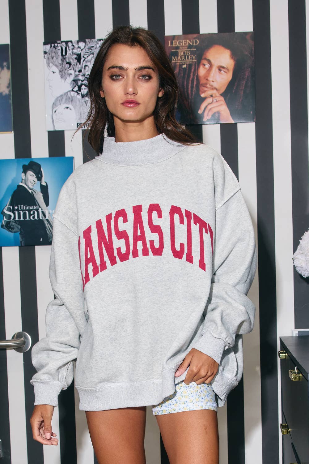 'KANSAS CITY & KC' Reversible Mockneck Sweatshirt | HEATHER GRAY/CRIMSON