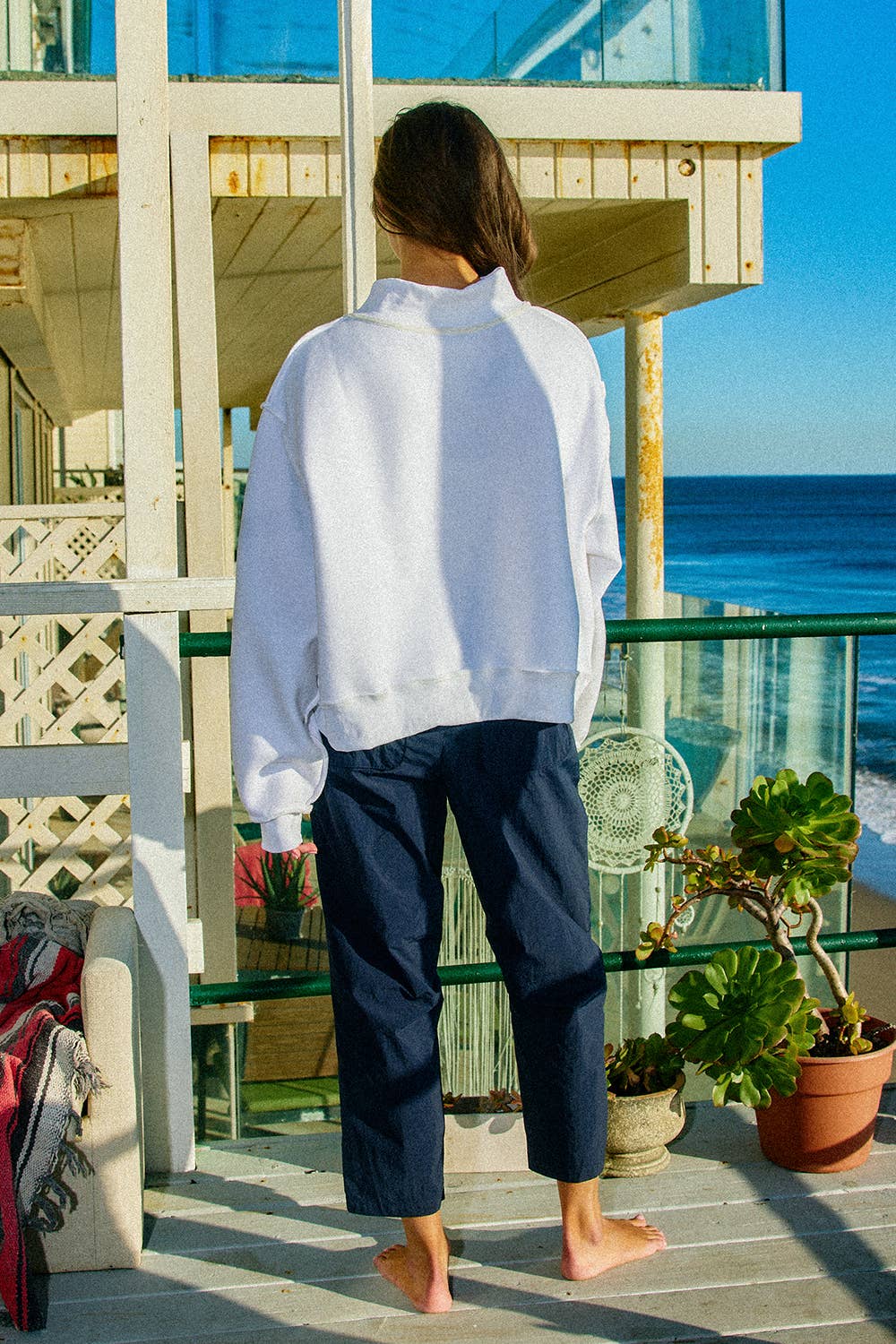 Reversible Graphic Mock-Neck Crop Sweatshirt | White