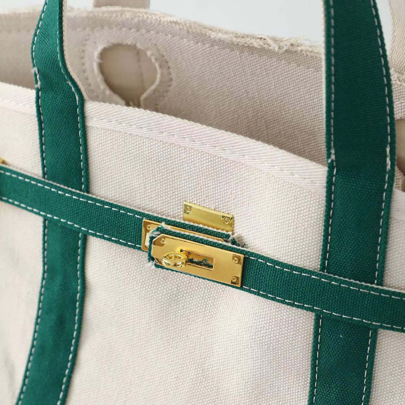The Weekender Distressed Tote | Pink