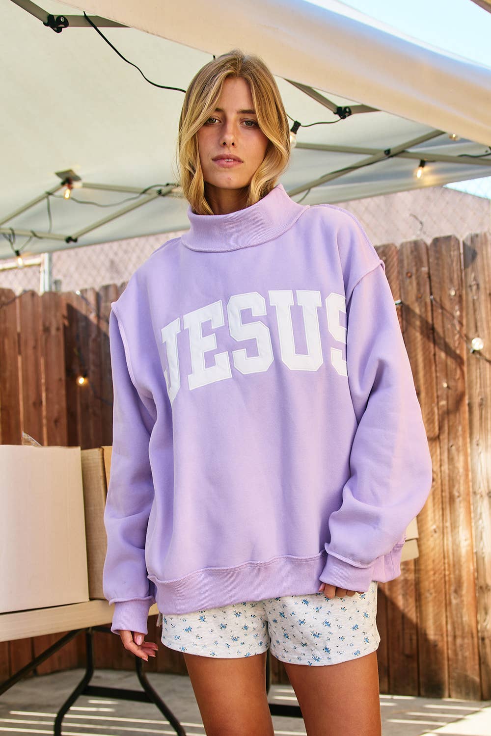 JESUS Embroidered Mock Neck Sweatshirt | LAVENDER