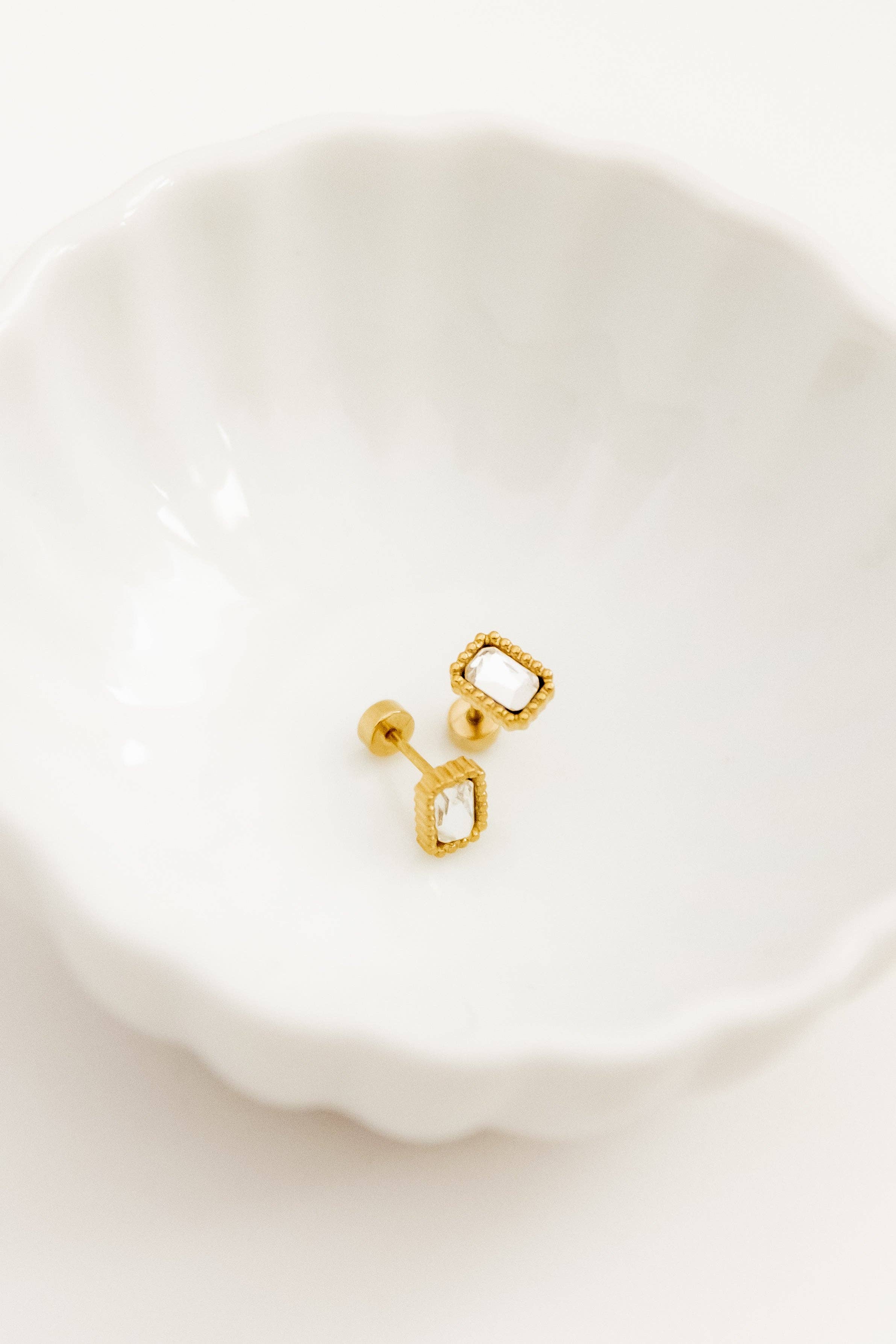 Madison Screwback Stud Earrings