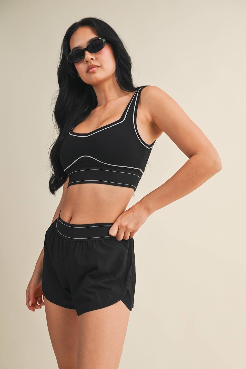 Contrast Trim Sports Bra | Black