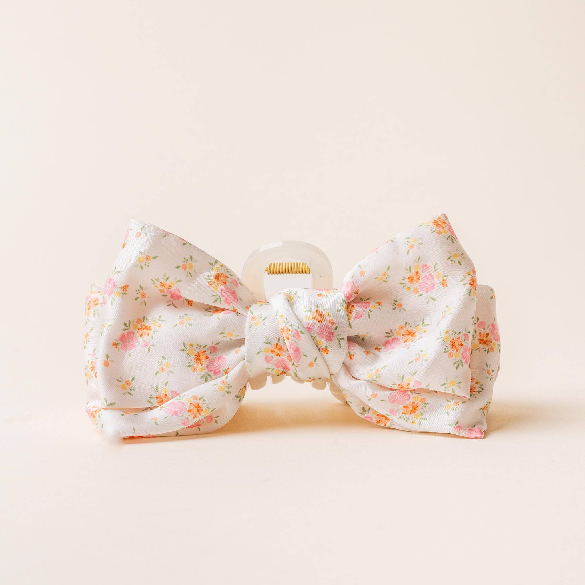 Daydream Cream Satin Bow Claw Clip