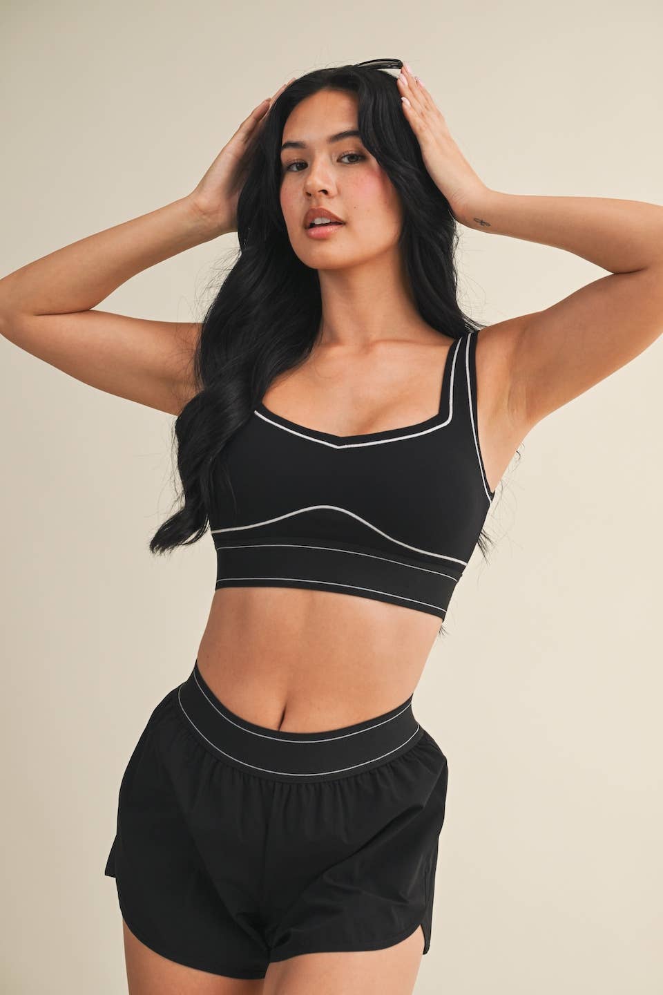 Contrast Trim Sports Bra | Black