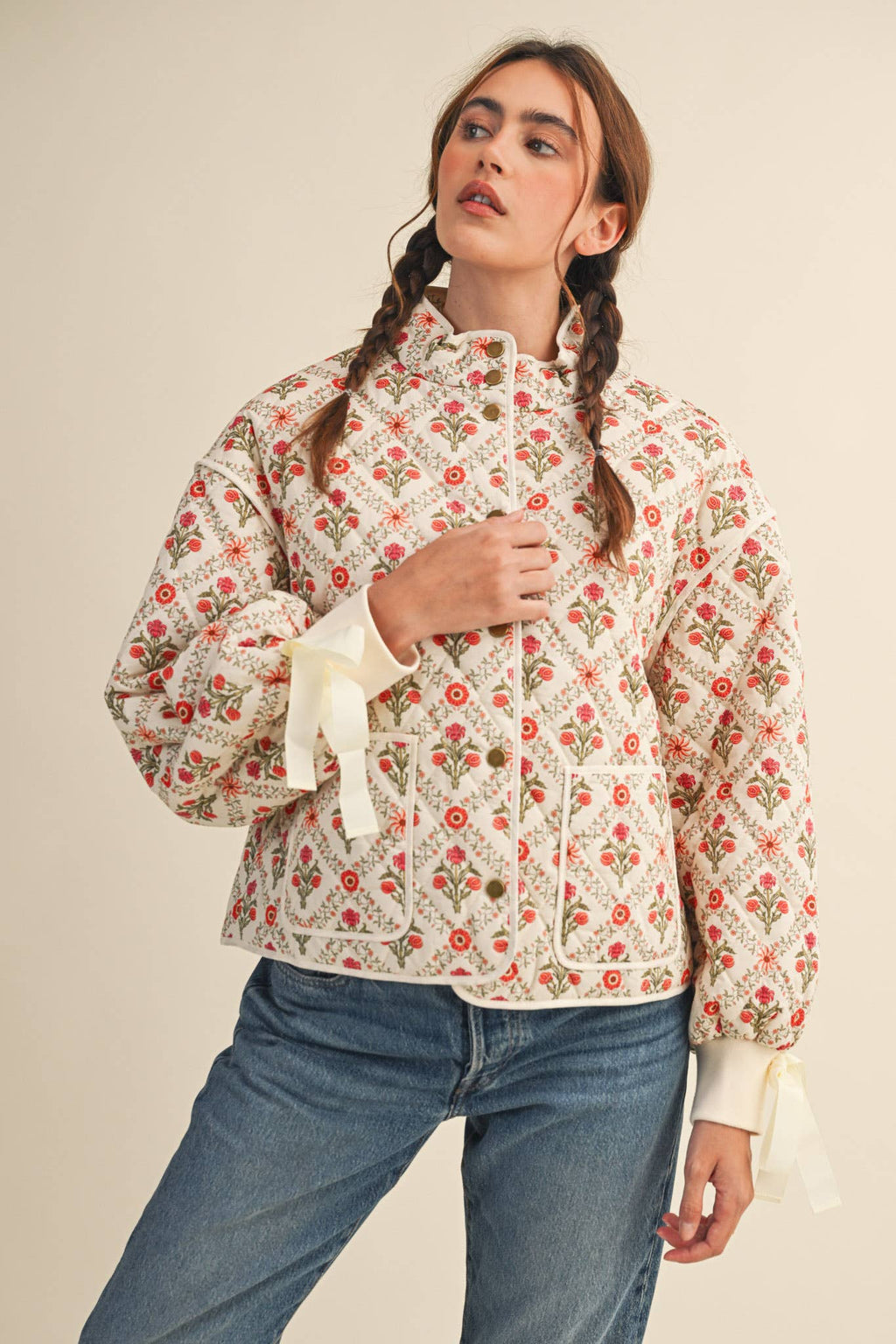 FLORAL QUILTED JACKET WITH RIBBON DETAIL | Ivory Red Floral